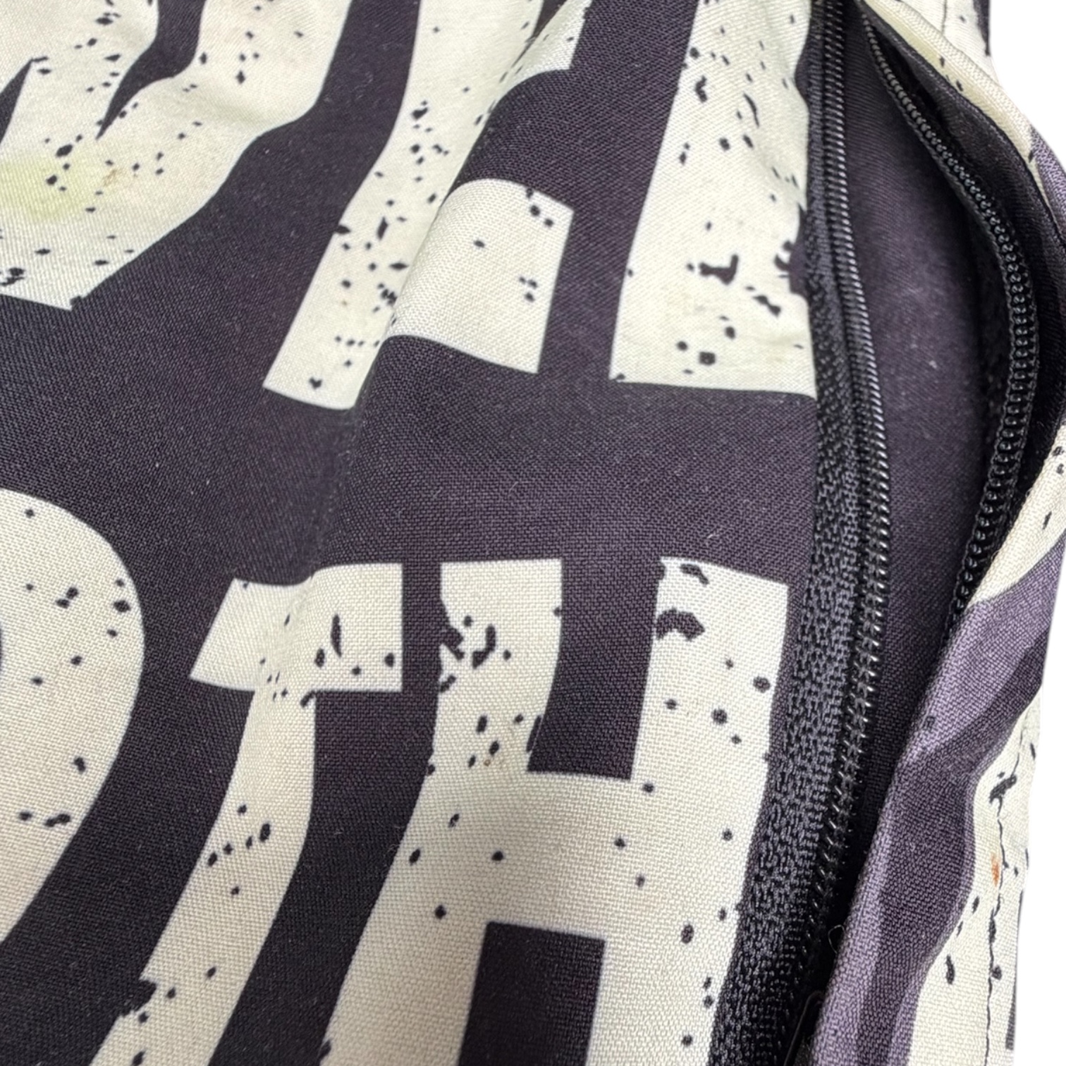 COOKIES SUMMER COLLECTION- NEW MONEY NEWS PRINT SWIM TRUNKS (LARGE) - Image 6